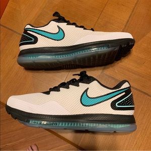 Nike Zoom All Out Low 2